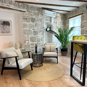 Dani Apartamento